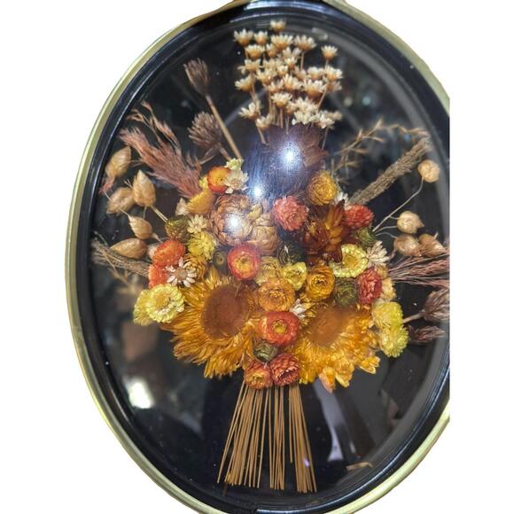 Vintage Cideart Oval Bubble Glass Framed Dried Flowers - Picture 4 of 14